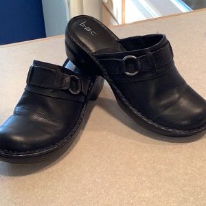 Boc leather clog shoes